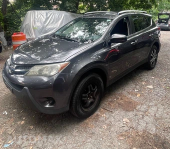 2015 Toyota RAV4 LE - miniatura 2