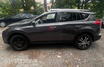 2015 Toyota RAV4 LE - miniatura 6