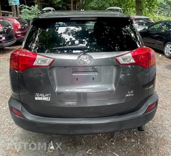 2015 Toyota RAV4 LE - miniatura 8