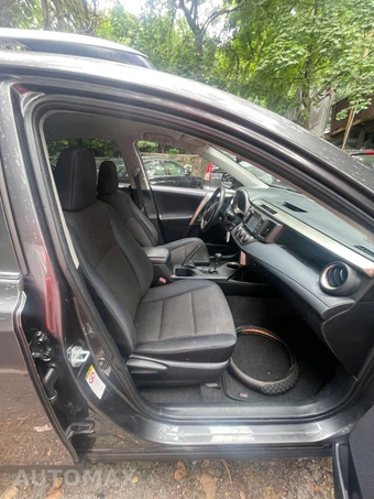 2015 Toyota RAV4 LE - miniatura 9