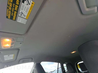 2015 Toyota RAV4 LE – miniatura 11