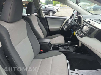 2015 Toyota RAV4 LE – miniatura 18
