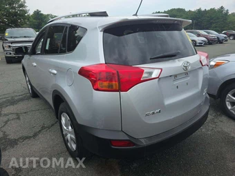 2015 Toyota RAV4 LE – miniatura 2