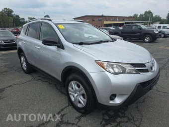 2015 Toyota RAV4 LE – miniatura 4