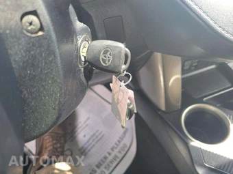2015 Toyota RAV4 LE – miniatura 8