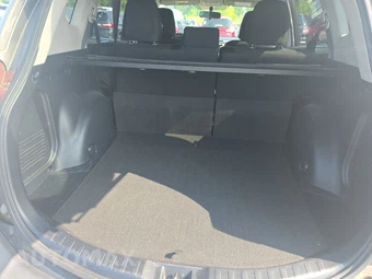 2015 Toyota RAV4 LE – miniatura 16