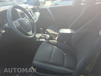 2015 Toyota RAV4 LE – miniatura 7