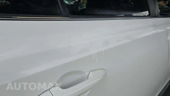 2015 Toyota RAV4 Limited – miniatura 23