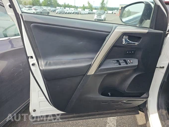 2015 Toyota RAV4 Limited – miniatura 9