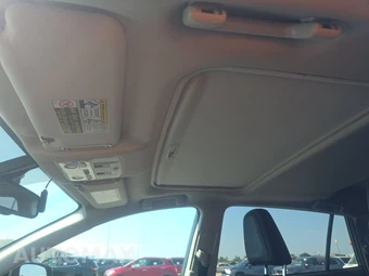 2015 Toyota RAV4 Limited - miniatura 17