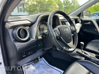 2015 Toyota RAV4 Limited – miniatura 10