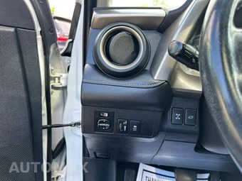 2015 Toyota RAV4 Limited – miniatura 19