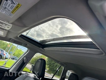 2015 Toyota RAV4 Limited – miniatura 29