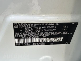 2015 Toyota RAV4 Limited – miniatura 38