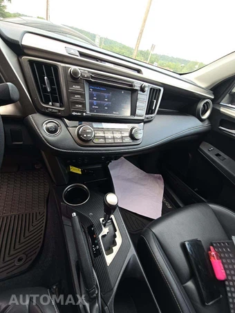2015 Toyota RAV4 Limited – miniatura 10