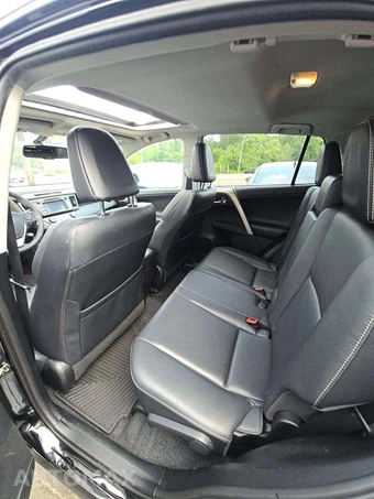 2015 Toyota RAV4 Limited – miniatura 13