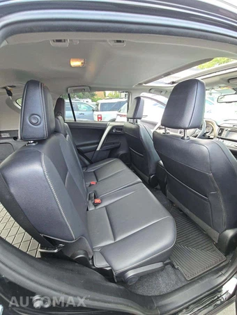 2015 Toyota RAV4 Limited – miniatura 16