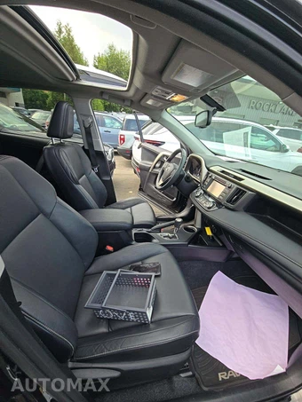 2015 Toyota RAV4 Limited – miniatura 18