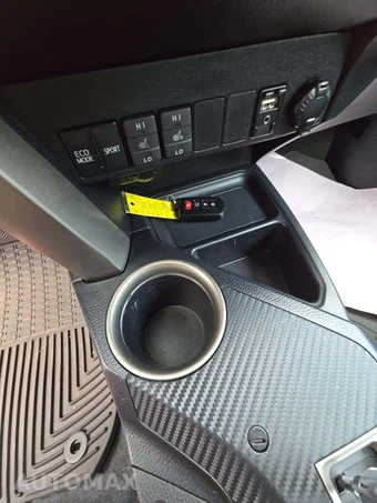 2015 Toyota RAV4 Limited – miniatura 8