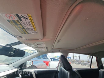 2015 Toyota RAV4 Limited – miniatura 17
