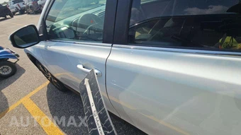 2015 Toyota RAV4 Limited – miniatura 35