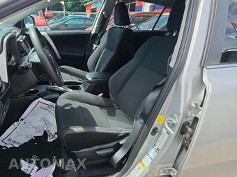 2015 Toyota RAV4 XLE – miniatura 13