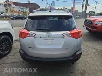 2015 Toyota RAV4 XLE – miniatura 5