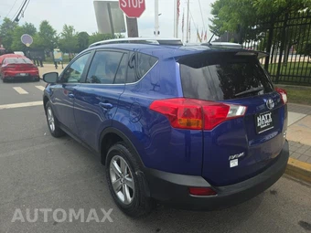 2015 Toyota RAV4 XLE – miniatura 6