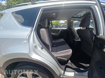 2015 Toyota RAV4 XLE – miniatura 16