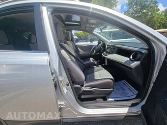 2015 Toyota RAV4 XLE – miniatura 18