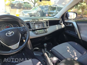 2015 Toyota RAV4 XLE – miniatura 10