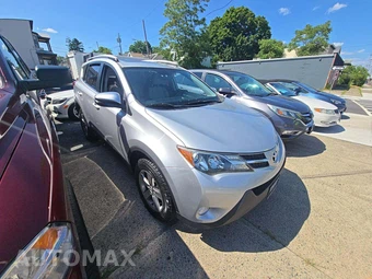 2015 Toyota RAV4 XLE – miniatura 4