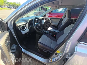 2015 Toyota RAV4 XLE – miniatura 6