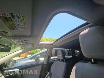 2015 Toyota RAV4 XLE - miniatura 11