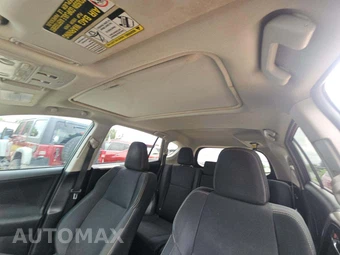 2015 Toyota RAV4 XLE – miniatura 11