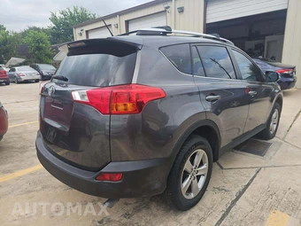 2015 Toyota RAV4 XLE – miniatura 3
