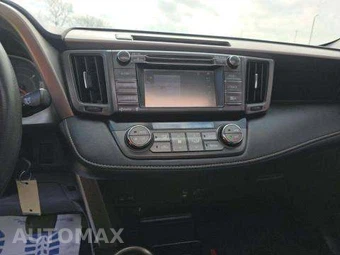 2015 Toyota RAV4 XLE – miniatura 11