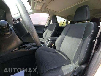 2015 Toyota RAV4 XLE – miniatura 7