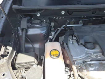 2015 Toyota RAV4 XLE – miniatura 26