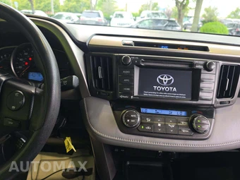 2015 Toyota RAV4 XLE – miniatura 10