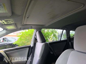 2015 Toyota RAV4 XLE – miniatura 11