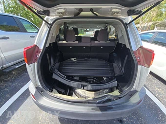 2015 Toyota RAV4 XLE – miniatura 14