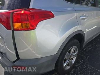 2015 Toyota RAV4 XLE – miniatura 27