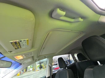 2015 Toyota RAV4 XLE – miniatura 18