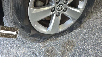 2015 Toyota RAV4 XLE – miniatura 28