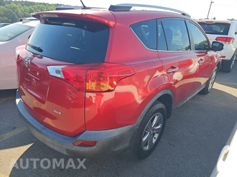 2015 Toyota RAV4 XLE – miniatura 4
