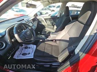 2015 Toyota RAV4 XLE – miniatura 7