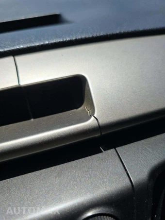 2015 Toyota RAV4 XLE – miniatura 32