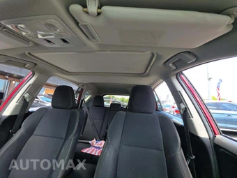 2015 Toyota RAV4 XLE – miniatura 8