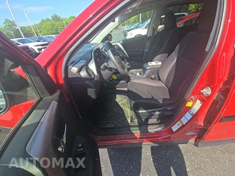 2015 Toyota RAV4 XLE – miniatura 3